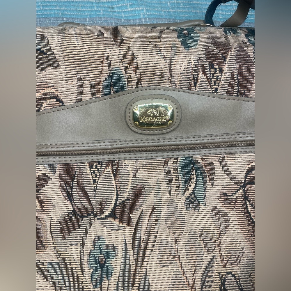 Jordache: vintage 90s floral wardrobe bag - Picture 3 of 7